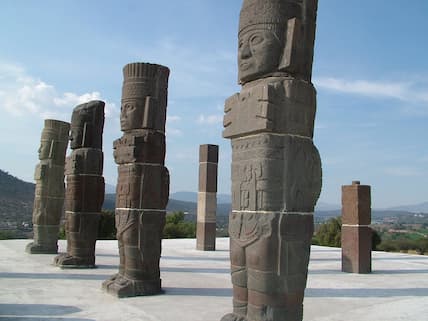 トゥーラ遺跡（メキシコ）
